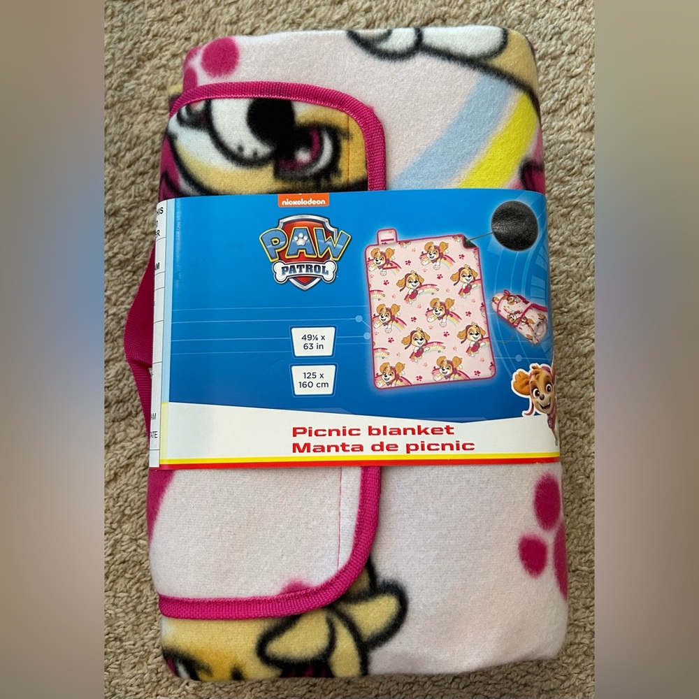 Paw Patrol Picnic Blanket Skye Rainbow “Be Happy”